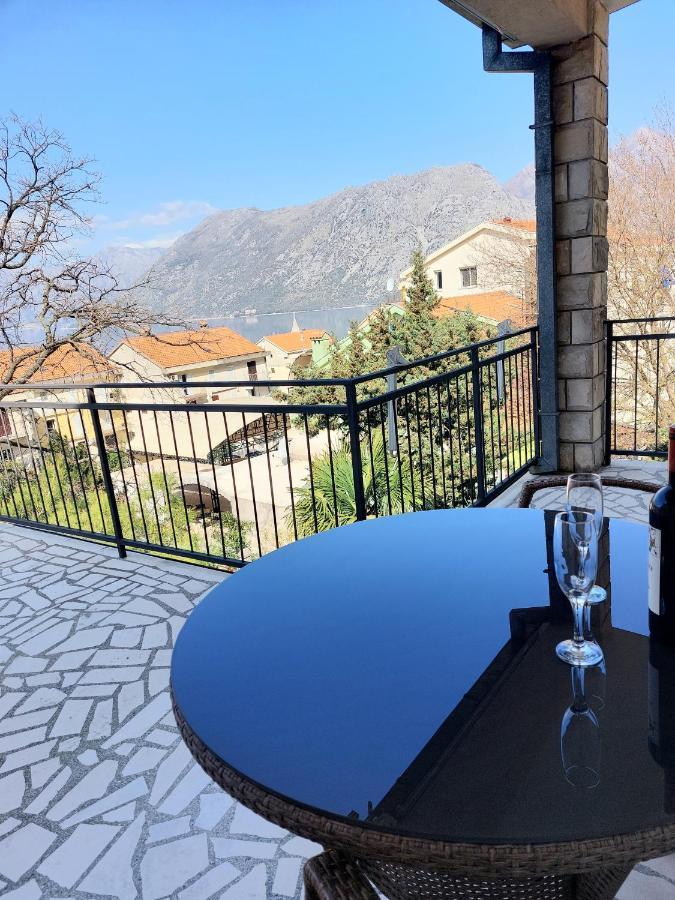 Apartman - Dobrota Sun Apartment Kotor Exterior photo